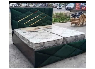 Bed & Headboard Furniture