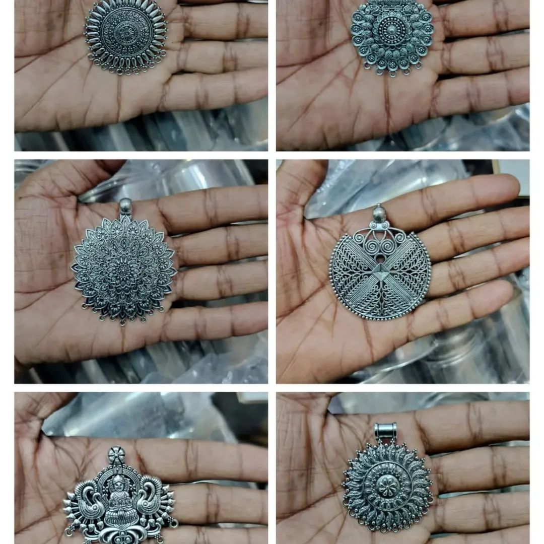 Priyanka pearl beads